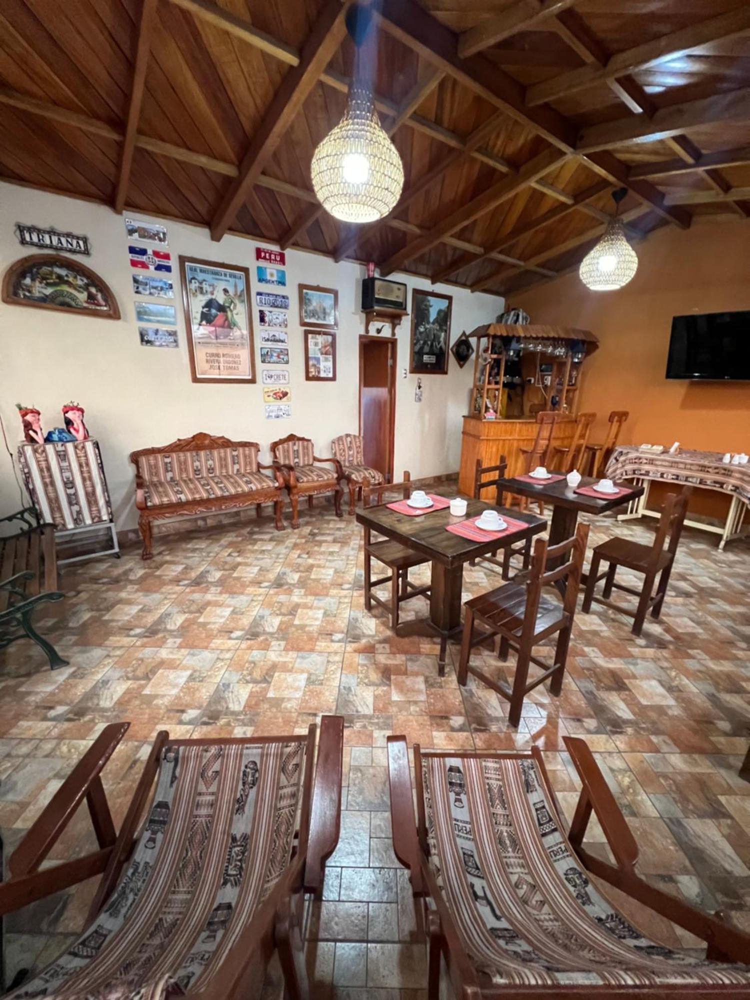 Lima Airport Tampu Bed and Breakfast Exteriör bild